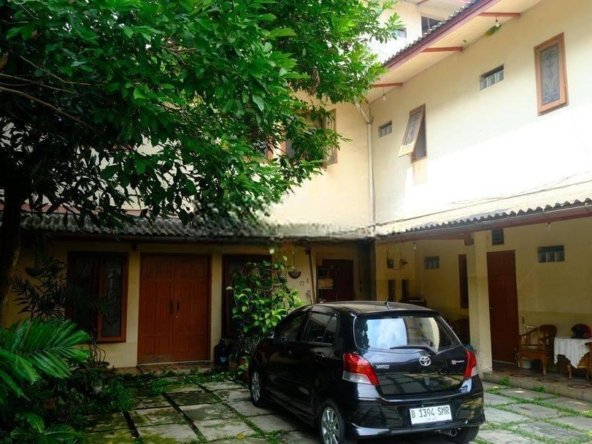 Rumah SHM nyaman lokasi strategis di cilandak timur