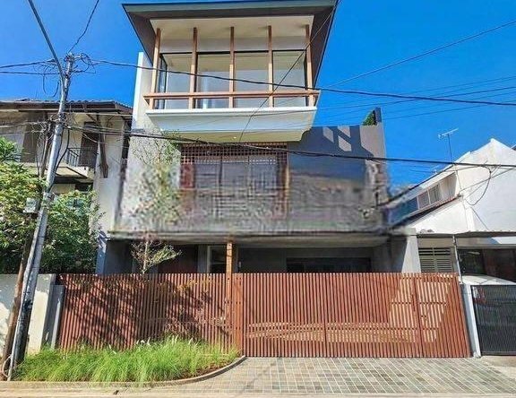 Rumah Mewah 3 Setengah Lantai di Pondok Indah Jaksel