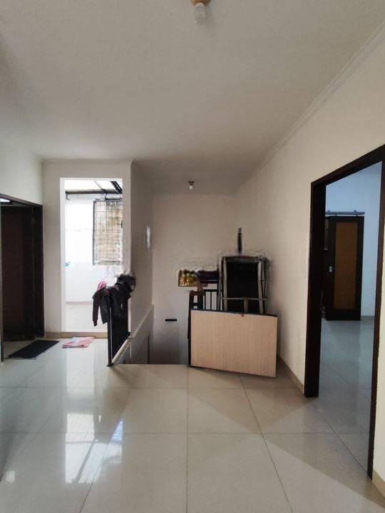 Rumah cantik 2 Lt TERMURAH di jalan kayu putih pulo Gadung Jaktim