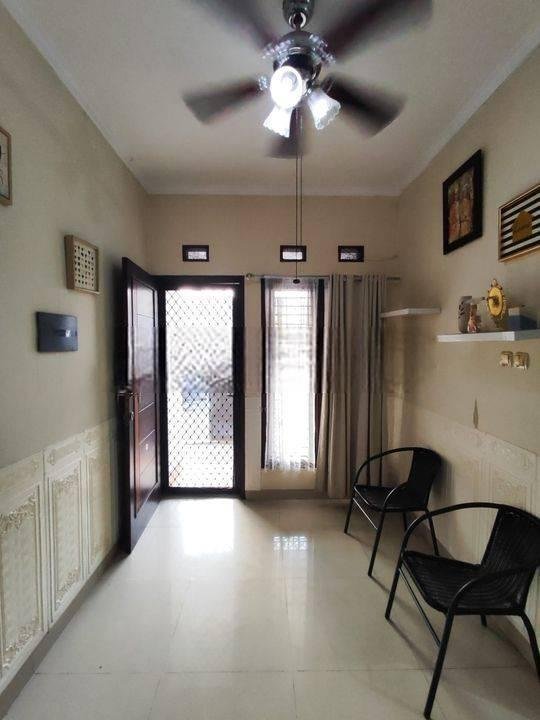 Rumah cantik 2 Lt TERMURAH di jalan kayu putih pulo Gadung Jaktim