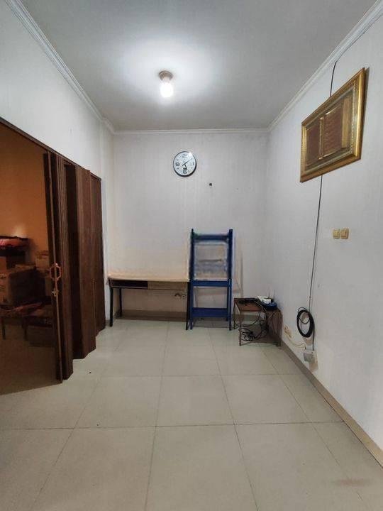 Rumah cantik 2 Lt TERMURAH di jalan kayu putih pulo Gadung Jaktim