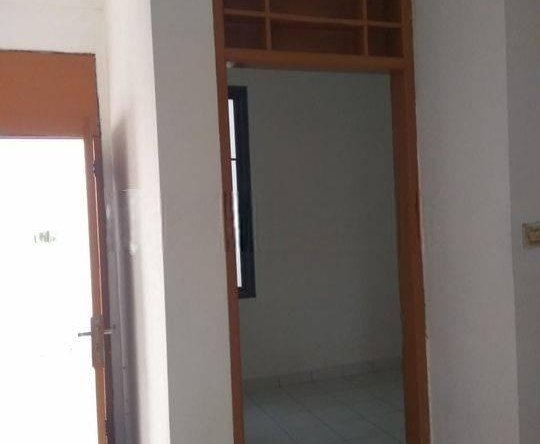 Disewakan rumah taman palem termurah