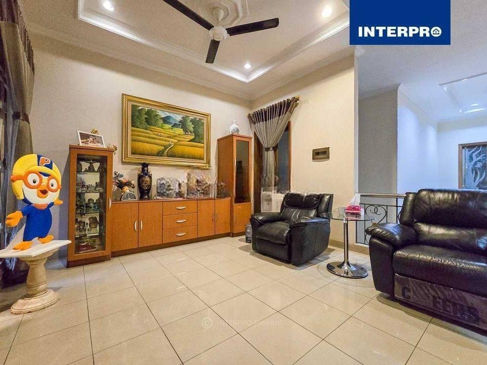 Rumah 2 Lantai Taman Permata Buana Siap Huni Sangat Terawat 200m2