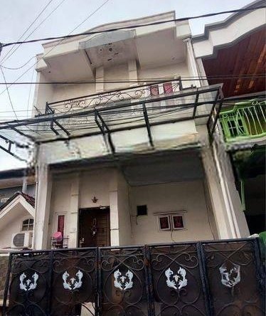 Rumah siap huni 2 lantai poris indah 6x11 lokasi strategis