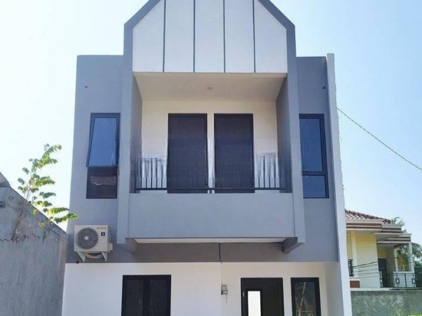 Rumah 2 lantai Dekat SMP 258 Cibubur Jakarta Timur