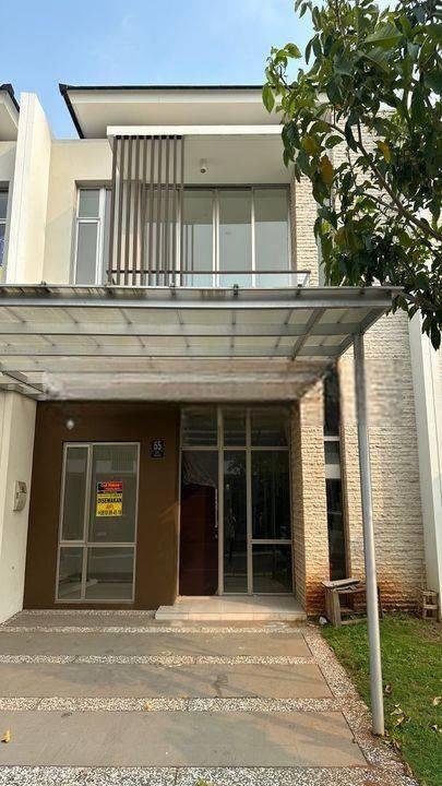 Rumah di South Magenta PIK2