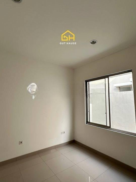 Rumah di South Magenta PIK2