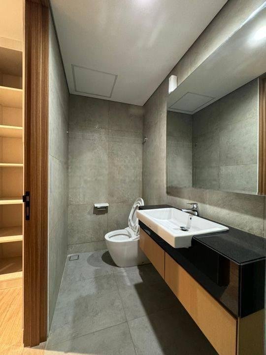 Luas Bangunan : 53 m²