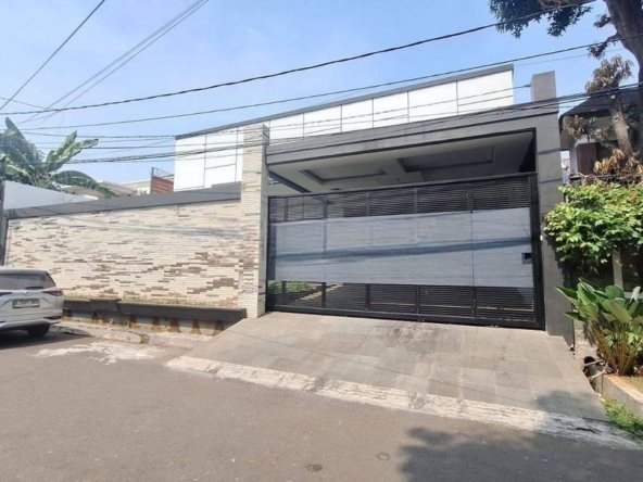 DISEWA Rumah 1 Lantai Siap Huni di Kayu Putih