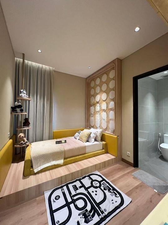 Pasadena Grand Village