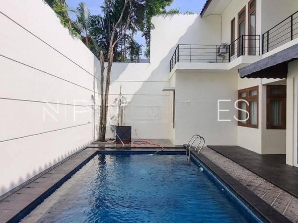 Spacious 5-Bedroom Family Home in Pondok Indah PNDIND311