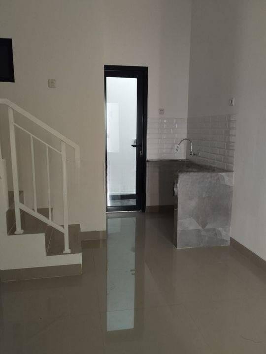 Rumah Murah Sangat Strategis 2 Lantai di Kemayoran Jakarta Pusat 2 Lantai