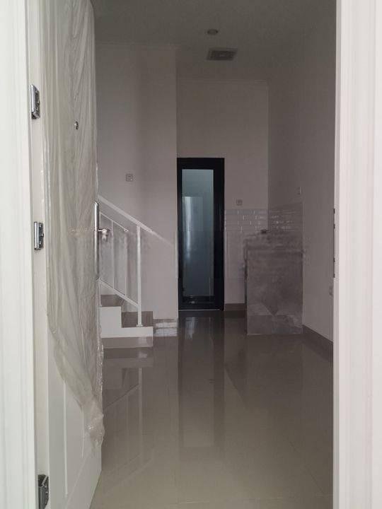 Rumah Murah Sangat Strategis 2 Lantai di Kemayoran Jakarta Pusat 2 Lantai