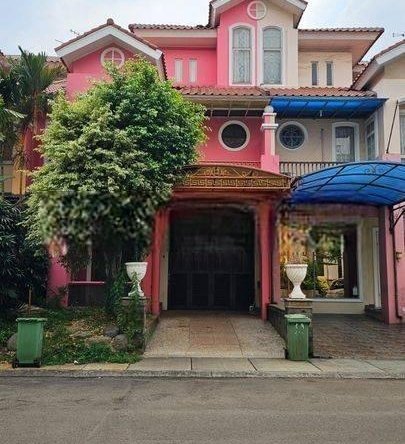 Rumah Bagus di Jl. Mediterania