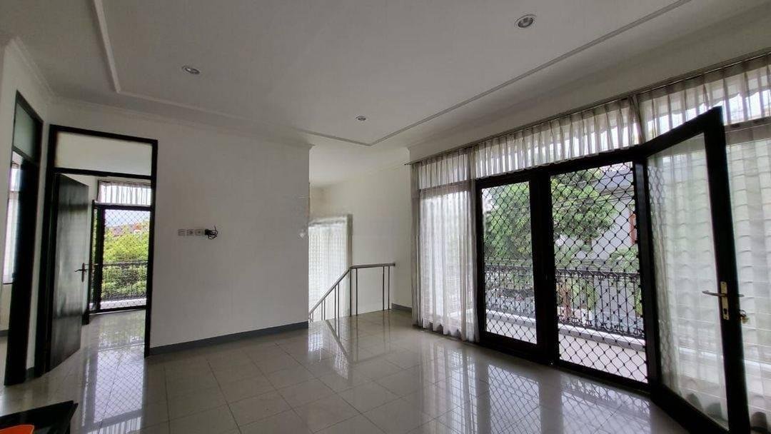 DISEWAKAN RUMAH 2LT DI SUNTER GRAHA PRATAMA