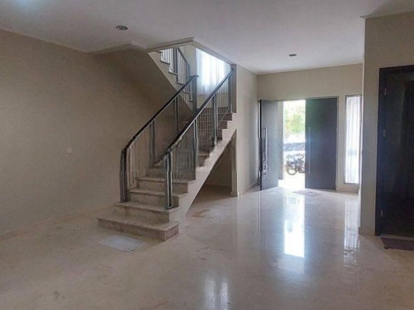 CEPAT RUMAH GOLF ISLAND 8X15 KOSONGAN+GORDEN