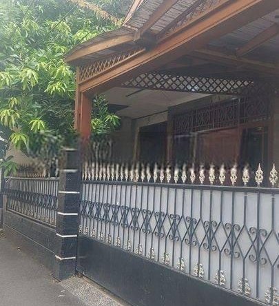 Termurah Rumah Tebet Timur Jalan 1 Mobil Dekat Stasiun Cawang