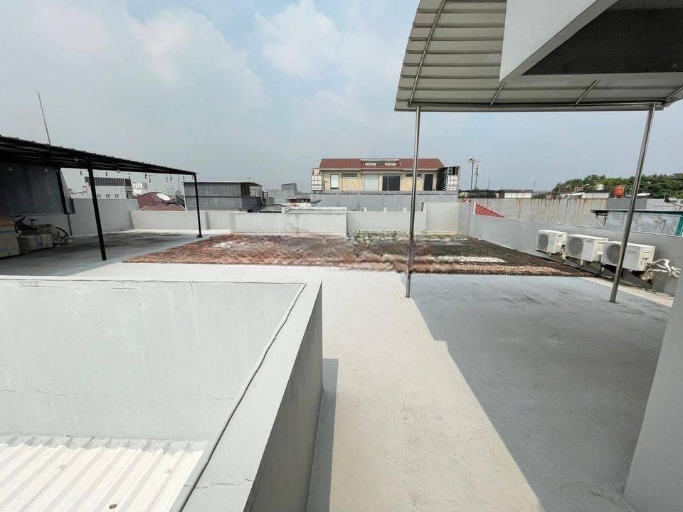 dhyana Rumah Tinggal 3.5 Lantai Komplek Taman Harapan Indah dhyana Rumah Tinggal 3.5 Lantai Komplek Taman Harapan Indah