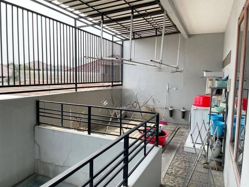 dhyana Rumah Tinggal 3.5 Lantai Komplek Taman Harapan Indah dhyana Rumah Tinggal 3.5 Lantai Komplek Taman Harapan Indah