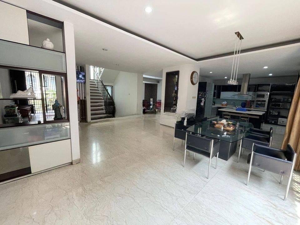 dhyana Rumah Tinggal 3.5 Lantai Komplek Taman Harapan Indah dhyana Rumah Tinggal 3.5 Lantai Komplek Taman Harapan Indah