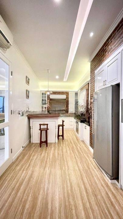 Rumah Modern Classic 2 Lantai Full Furnished Bagus Kemang