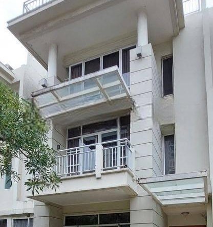 Rumah cantik siap huni furnished di CBD Pluit 8 Rumah cantik siap huni furnished di CBD Pluit Rumah cantik siap huni furnished di CBD Pluit