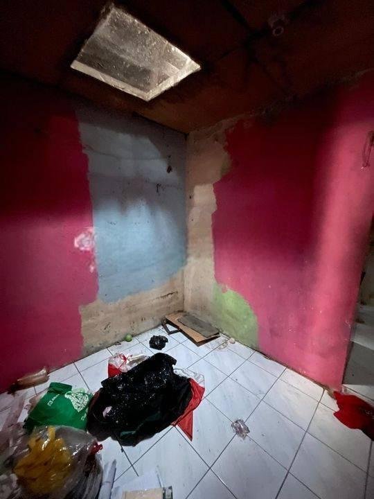 dhyana Rumah tua lt 68m2 bebas banjir di jelambar