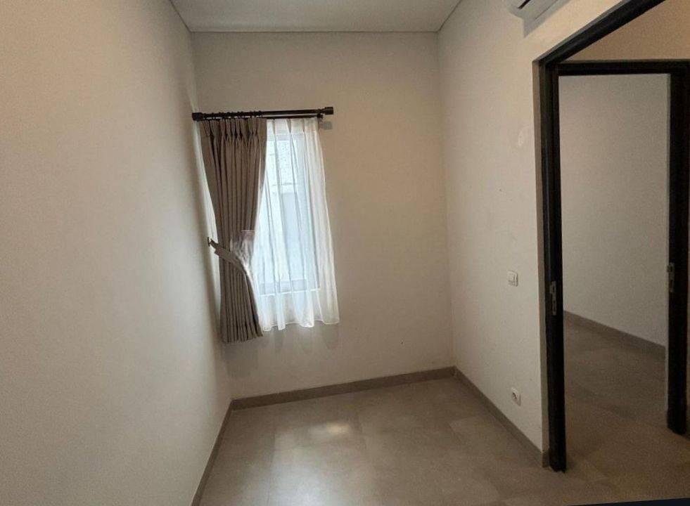 Rumah Furnish di Yuthica bsd Dekat Eka Hospital dan Mall Teras Kota