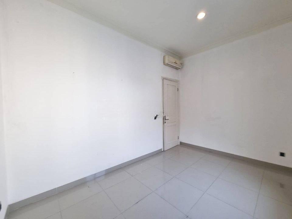 Disewakan Rumah Semi Furnished Siap Huni Di Cluster Aquamarine Area Gading Serpong