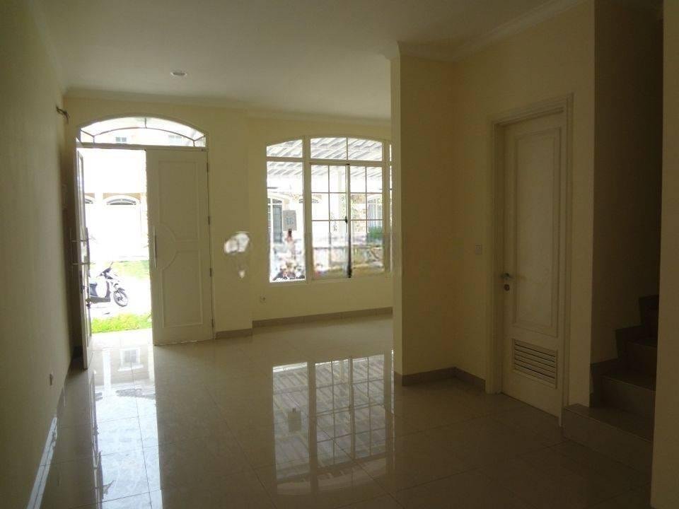 Disewa Europe 6x15 TERMURAH 60jt di green lake city siap huni