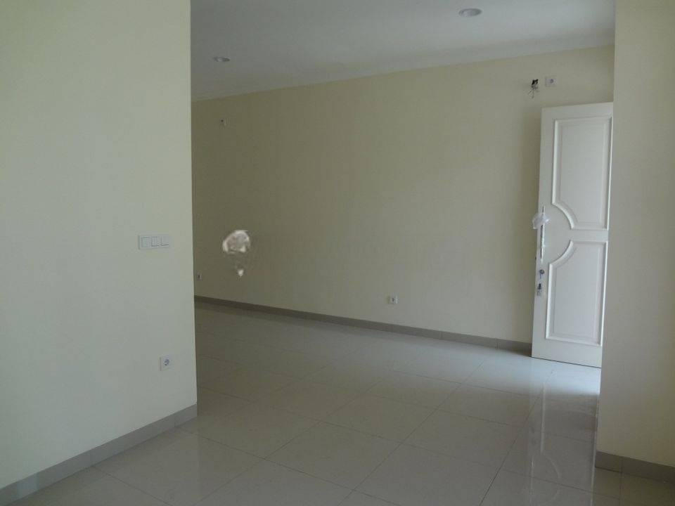 Disewa Europe 6x15 TERMURAH 60jt di green lake city siap huni