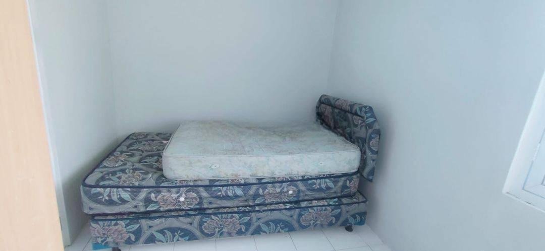 Rumah Semi Furnish 2 Lantai Di Taman Palem Lestari Blok A Danamon