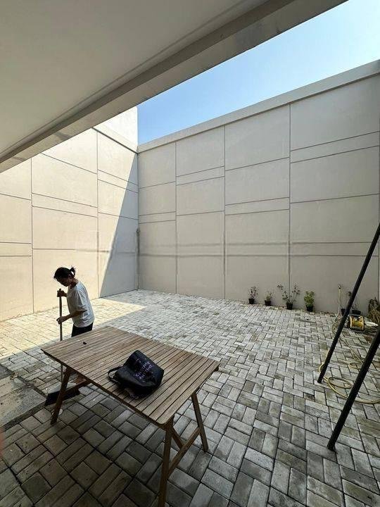 DISEWAKA/OPER SEWA RUMAH GOLF ISLAND 8x25 furnish 2 lantai murah