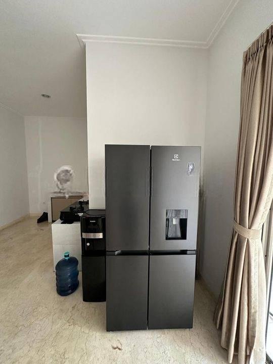 DISEWAKA/OPER SEWA RUMAH GOLF ISLAND 8x25 furnish 2 lantai murah