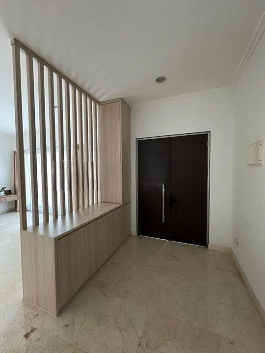 DISEWAKA/OPER SEWA RUMAH GOLF ISLAND 8x25 furnish 2 lantai murah