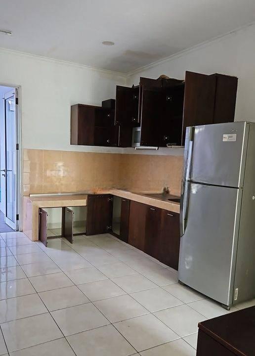 Rumah 2 lantai di Castilla BSD Rumah 2 lantai di Castilla BSD