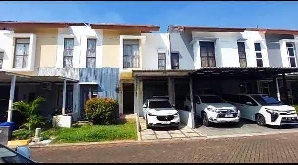 Di sewakan Rumah 2 LT