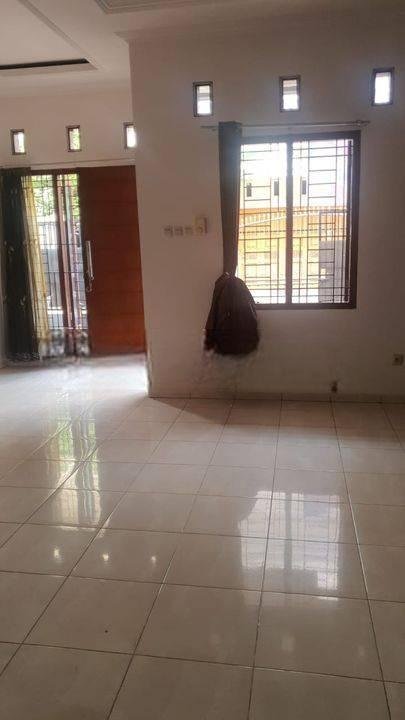 kan Rumah di Tebet 2 Lantai dekat Pasar Tebet Barat