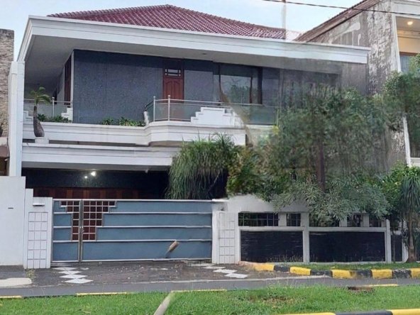 DISEWAKAN.... Rumah mewah