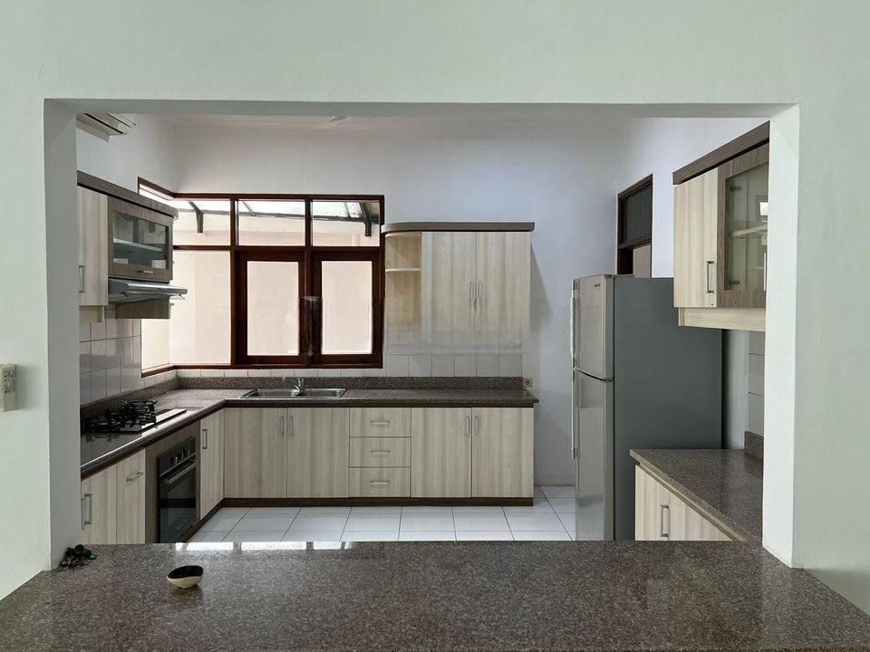 Termurah Jamin Sewa Rumah Pejaten Dengan Halaman Besar