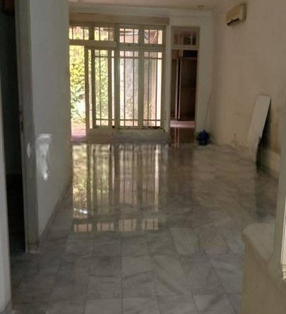 RUMAH INTERCON KEBON JERUK - RUMAH TUA HITUNG TANAH ! MURAH