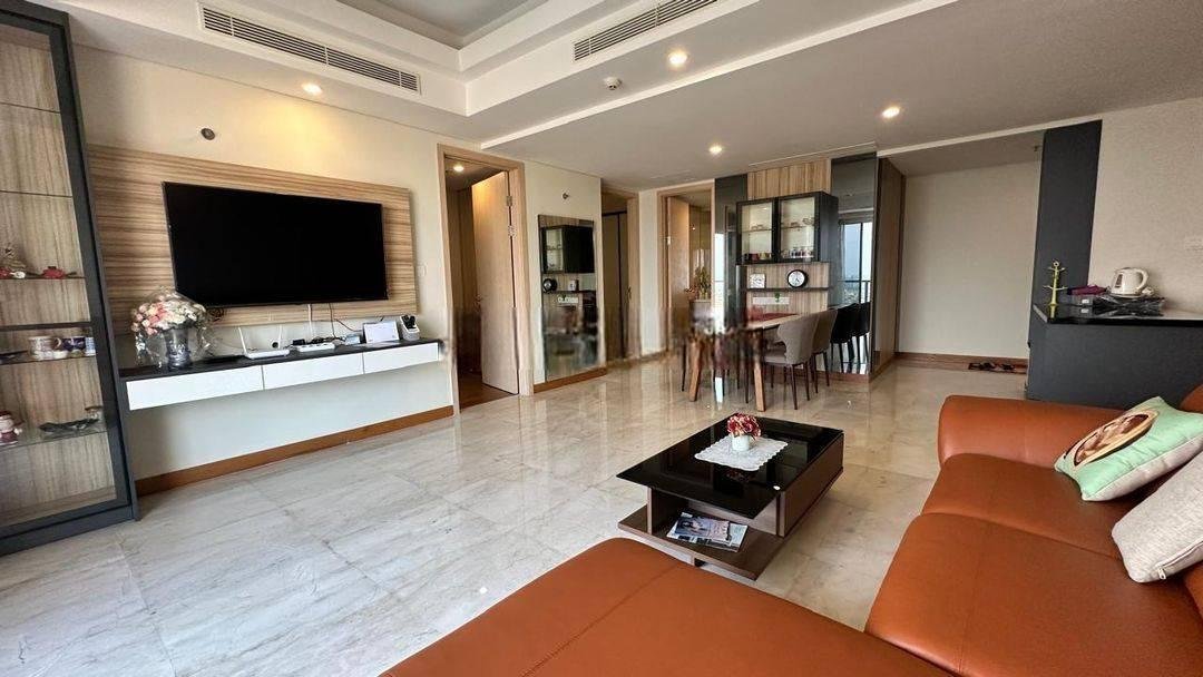 Dijual Apartemen One East penthouse & residences Luas & Full Furnished sangat Mewah