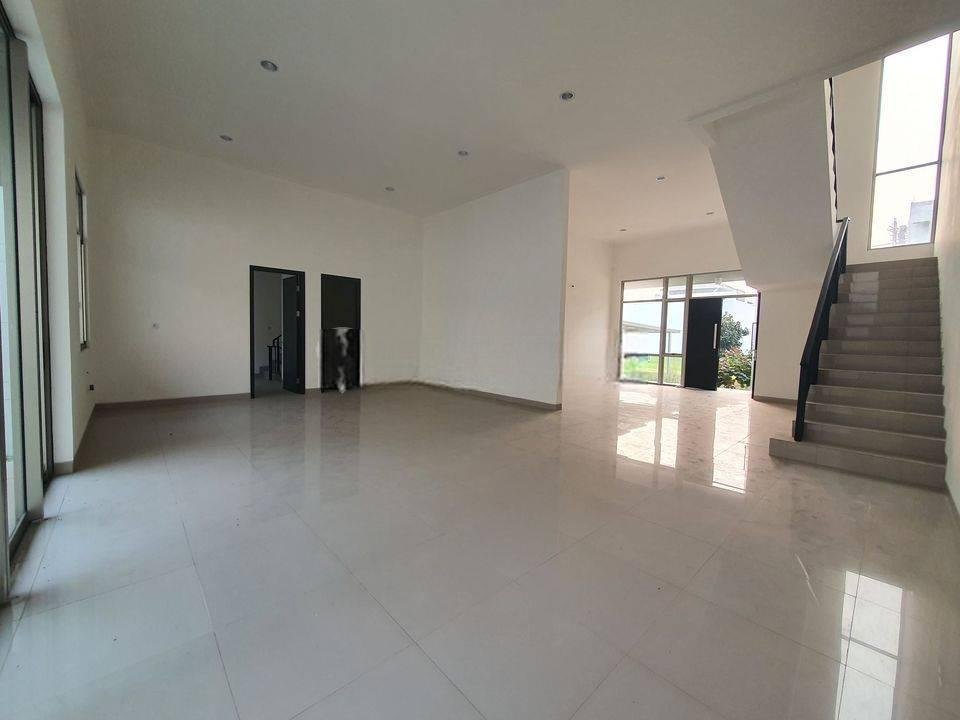 Rumah 12x30 di PIK 2 2 Lantai Baru