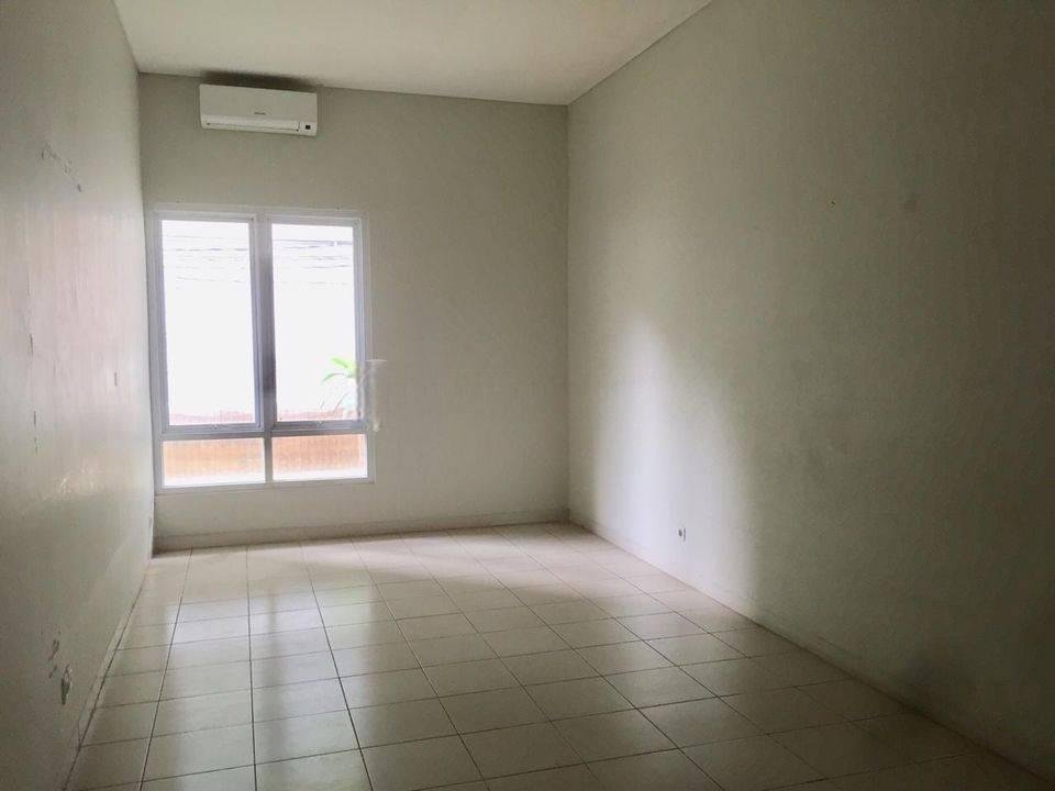 Rumah kan Lokasi Nyaman Jalan Lebar Area Tebet Jakarta Selatan