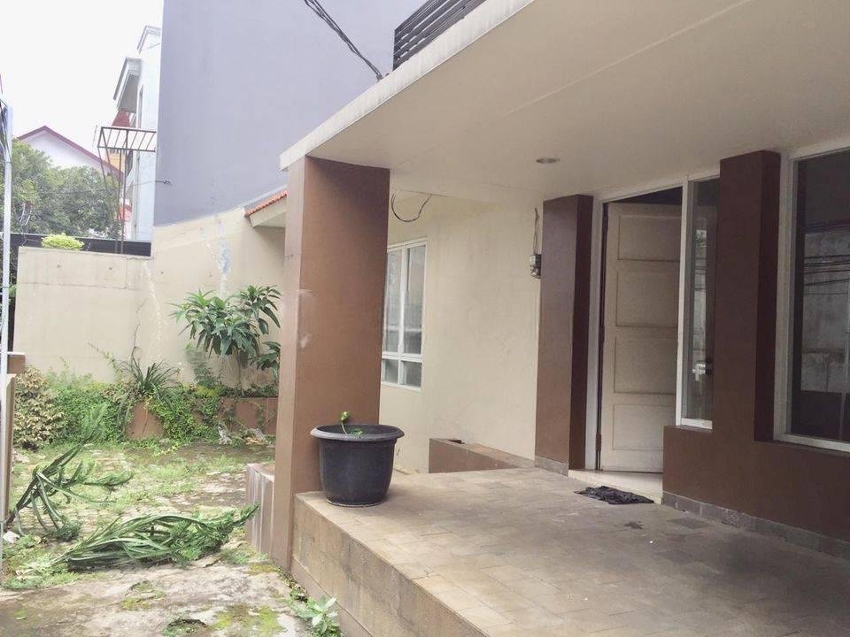 Rumah kan Lokasi Nyaman Jalan Lebar Area Tebet Jakarta Selatan