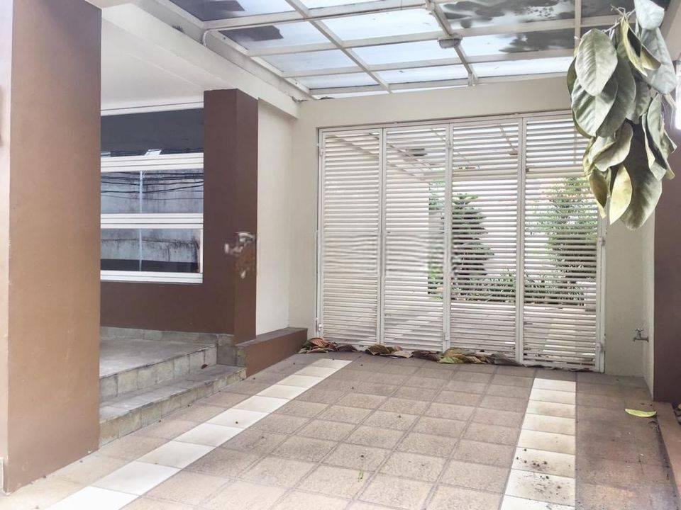 Rumah kan Lokasi Nyaman Jalan Lebar Area Tebet Jakarta Selatan