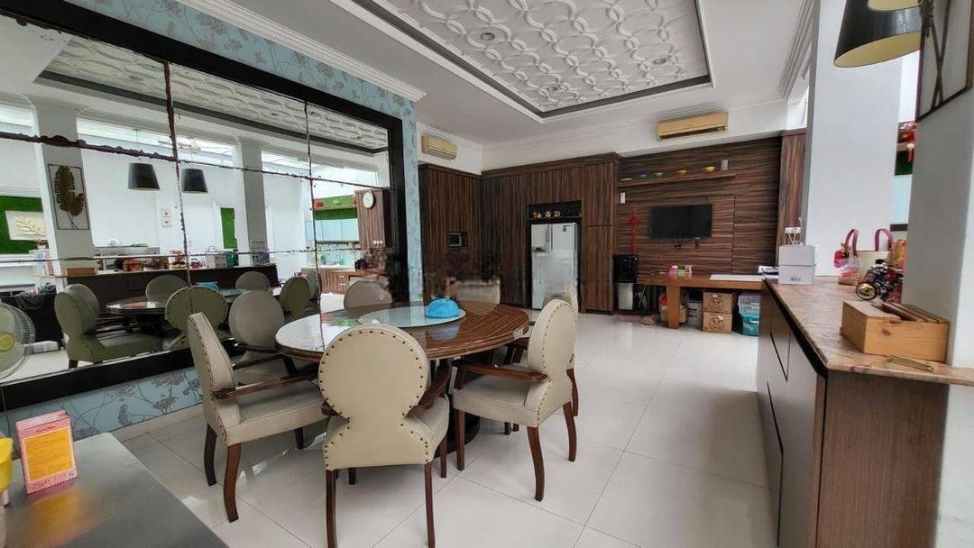 Disewakan Rumah di Bukit Golf Mediterania (Hook)