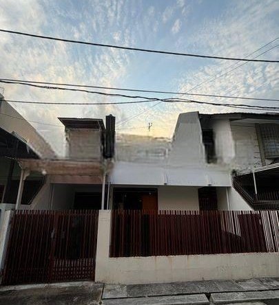 DISEWAKAN RUMAH KOMPLEK SUNRISE GARDEN SIAP HUNI