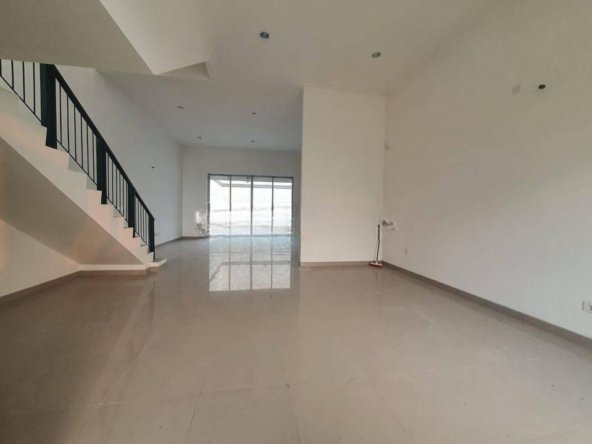 Rumah Mewah Pantai Indah Kapuk 2 PIK 2 Jakarta Utara