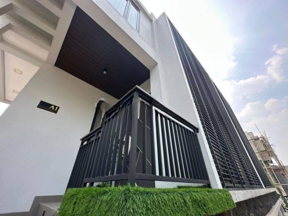 Rumah dekat tol & lrt di cibubur